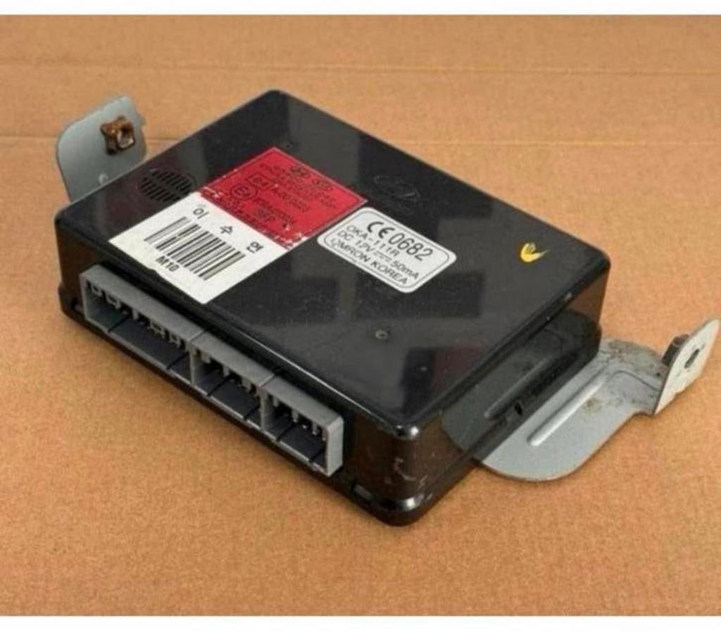Hyundai Tucson LM JM 2004-2015 module bcm 954002E242 ecu, Ophalen of Verzenden, H, H, H