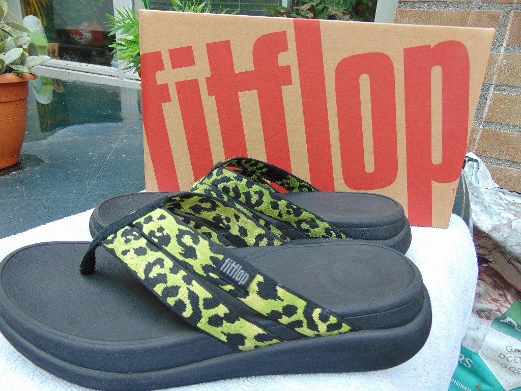 Fitflop slippers 39, Kleding | Dames, Schoenen, Slippers, Geel, Ophalen of Verzenden, Zo goed als nieuw