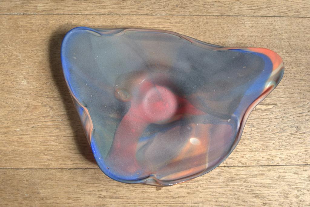 glazen schaal van Mark Locock - Hotmarks Glasblazerij, Ophalen