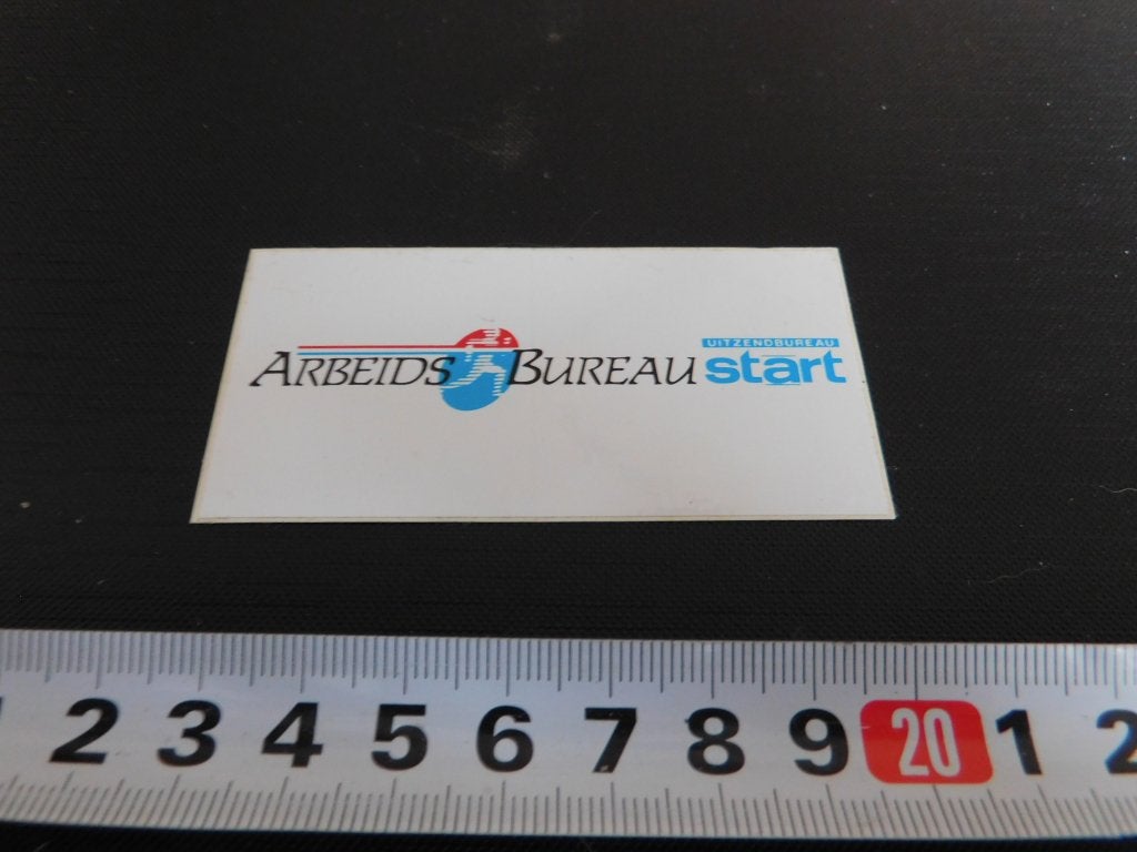 sticker ARBEIDS BUREAU  Uitzendbureau START, Ophalen, Zo goed als nieuw