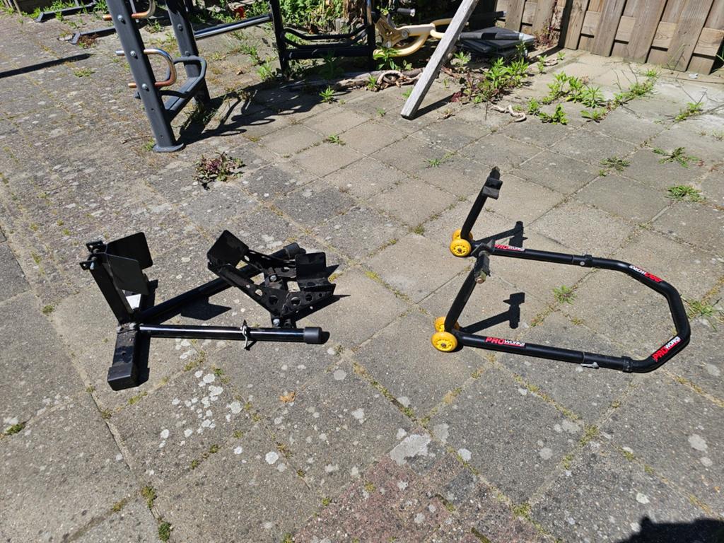 Paddockstand (achterwiel) en voorwielklem, Ophalen of Verzenden, Gebruikt