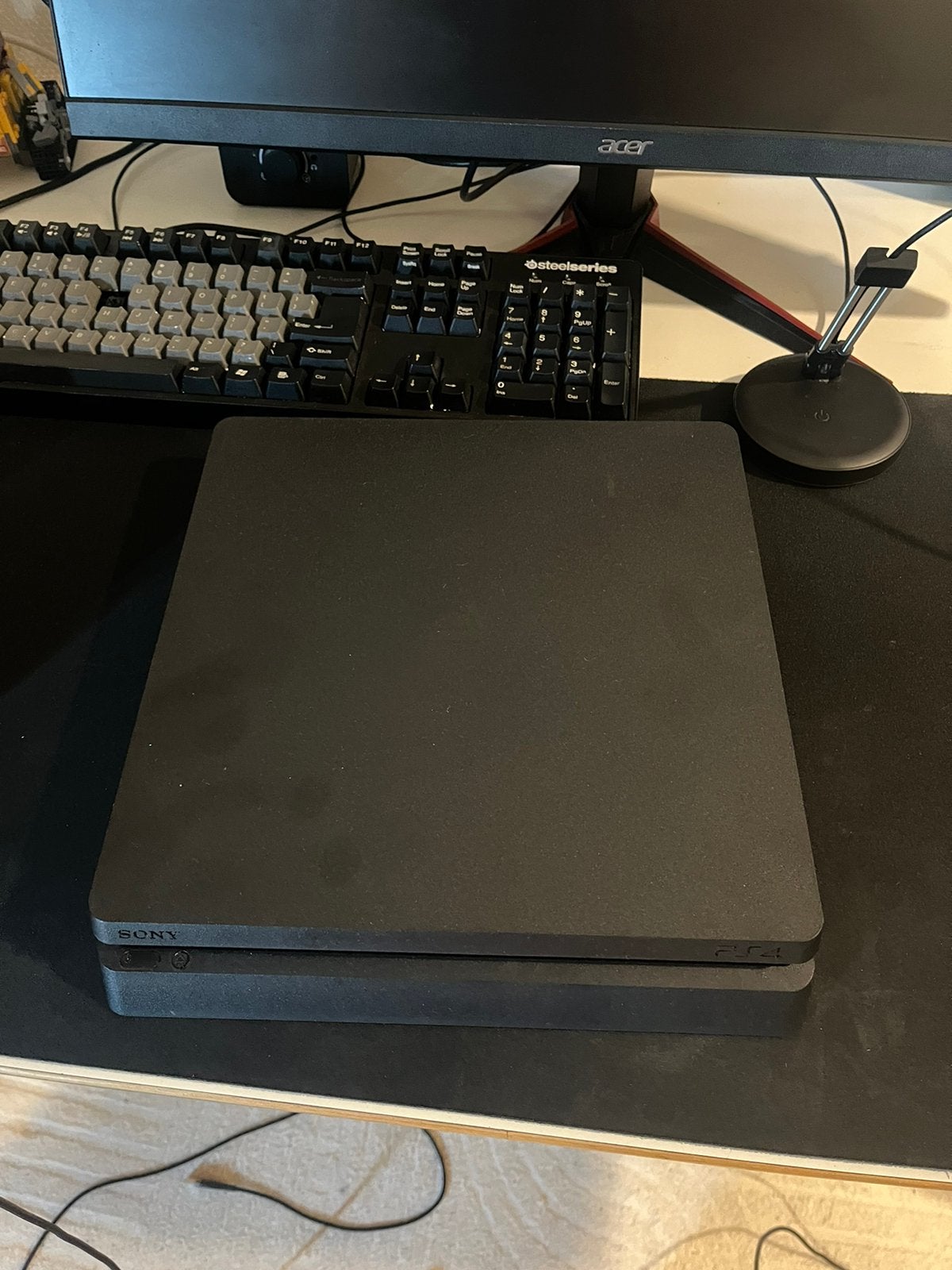 PS4 slil. 2 stujs, Ophalen of Verzenden, Zo goed als nieuw, Met 2 controllers, Original
