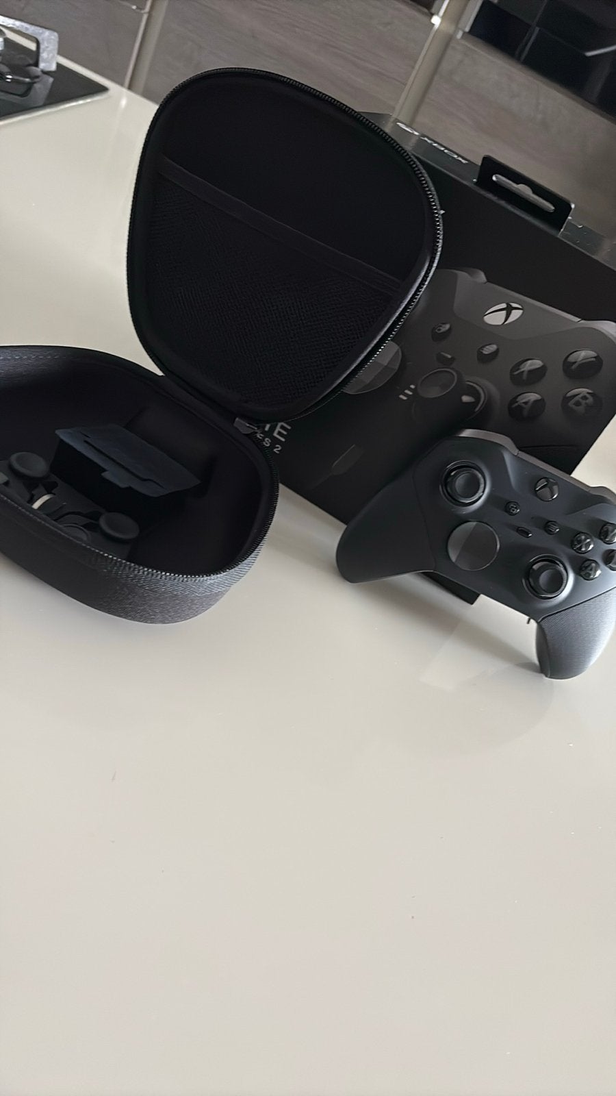 Xbox Elite Controller Series 2 - Zo goed als nieuw, Spelcomputers en Games, Spelcomputers | Xbox | Accessoires, Ophalen, Zo goed als nieuw