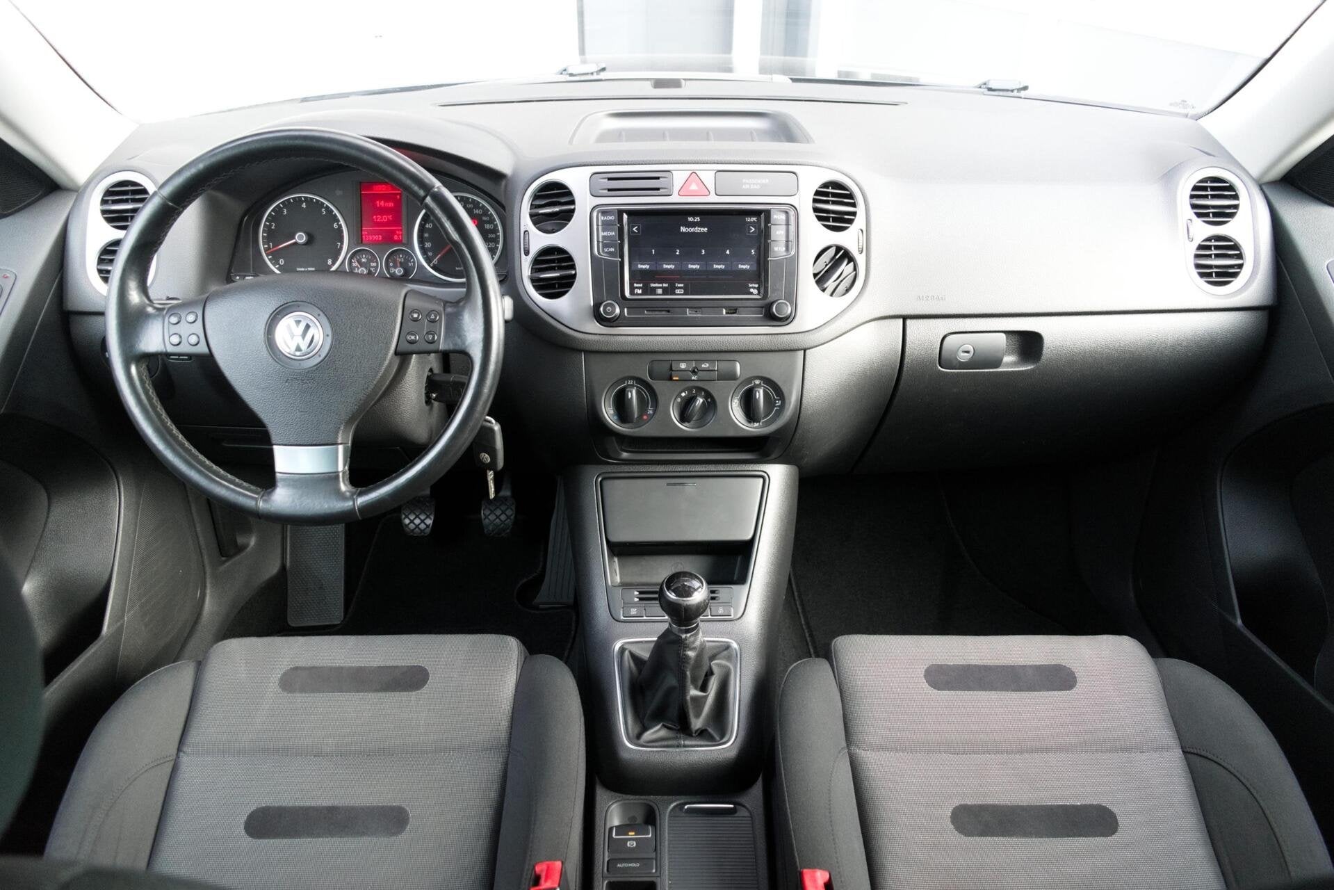 Volkswagen Tiguan 1.4 TSI Comfort&Design|NW. DISTR. KETTING|, Auto's, Volkswagen, Voorwielaandrijving, Euro 5, 15 km/l, Huisgarantie