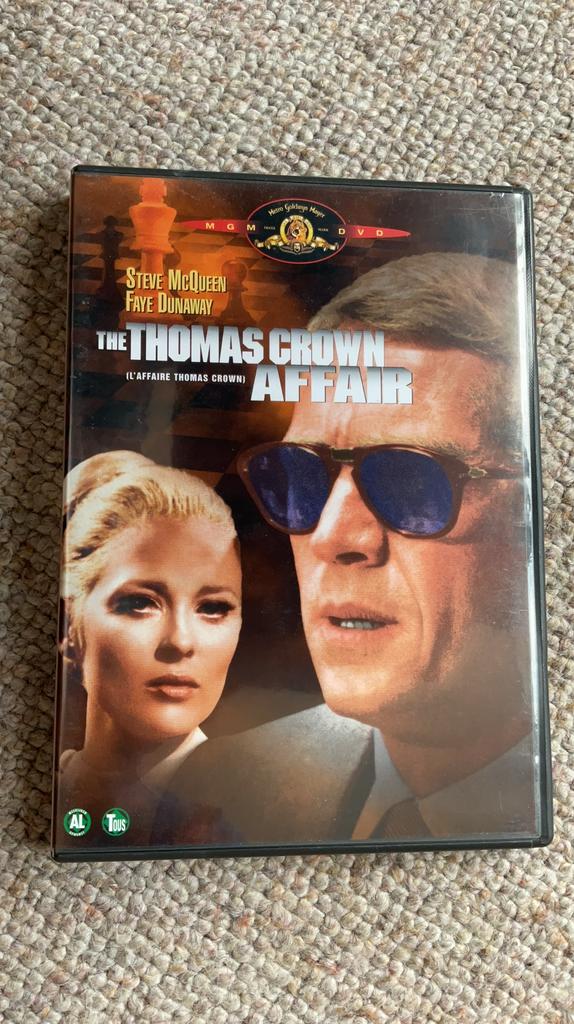 The THOMAS CROWN AFFAIR., Ophalen of Verzenden, 1960 tot 1980, Zo goed als nieuw, Thrillers en Misdaad