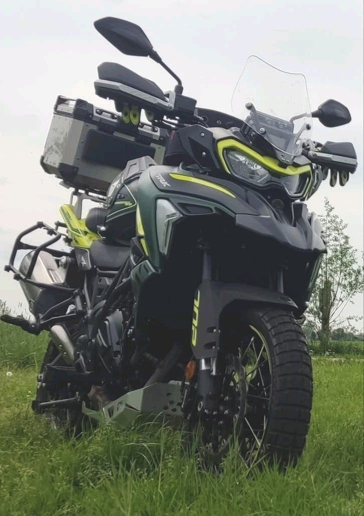 Benelli TRK 702 X - full options - trk702 trk702x, Motoren, Motoren | Benelli, 700 cc, 2 cilinders, Occasion, Motorrijbewijs A