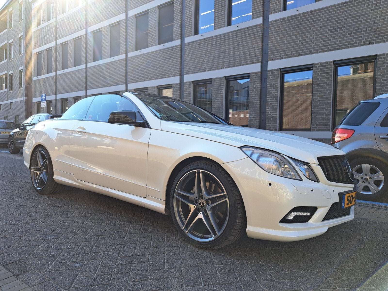 Dikke e350 cgi amg night edition cabrio,20 inch amg, Auto's, Mercedes-Benz, Automaat, Zwart, Cabriolet, Wit