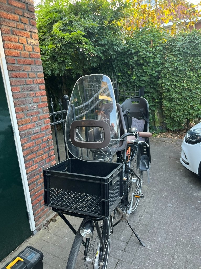 Bobike mini one fietsstoeltje voor. Kleur: chocolate brown, Ophalen, Voetsteuntjes, Zo goed als nieuw, Bobike