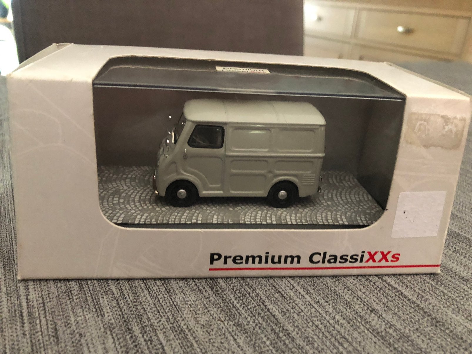 Premium classic 1:43 goggomobil tl250 nieuw in doos, Ophalen, Zo goed als nieuw, Auto, Overige merken