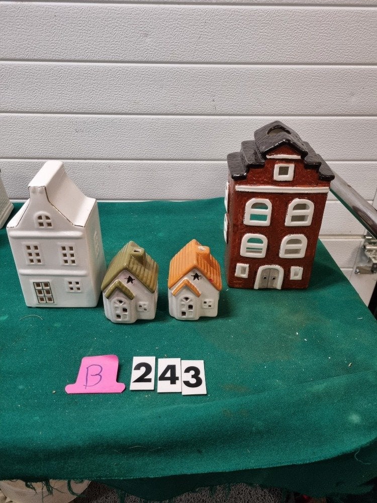 kersthuisjes verschillende vier stuks [b243], Diversen, Ophalen of Verzenden, 'T Olde Gre-j, Info@toldegrej.nl, Endepoelstraat 20f Didam