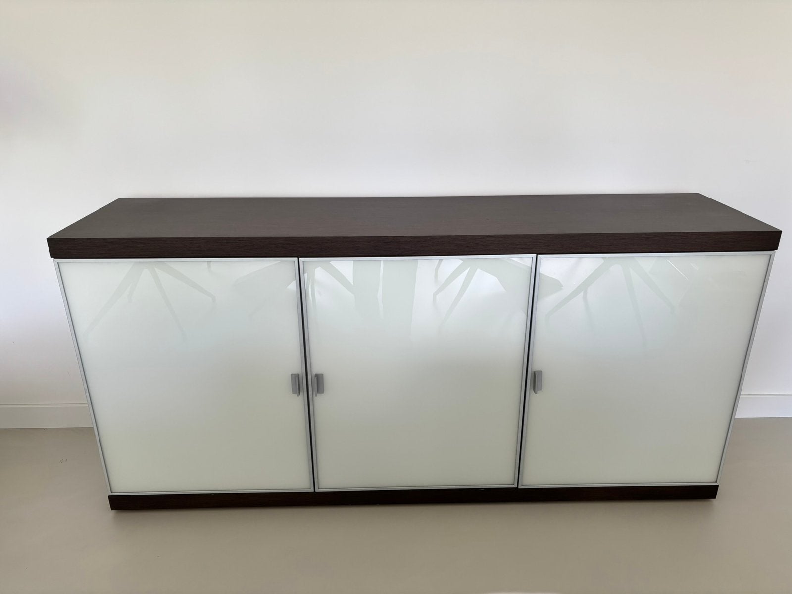 Modern dressoir 180 cm, Huis en Inrichting, Ophalen, 150 tot 200 cm, Eikenhout, Zo goed als nieuw