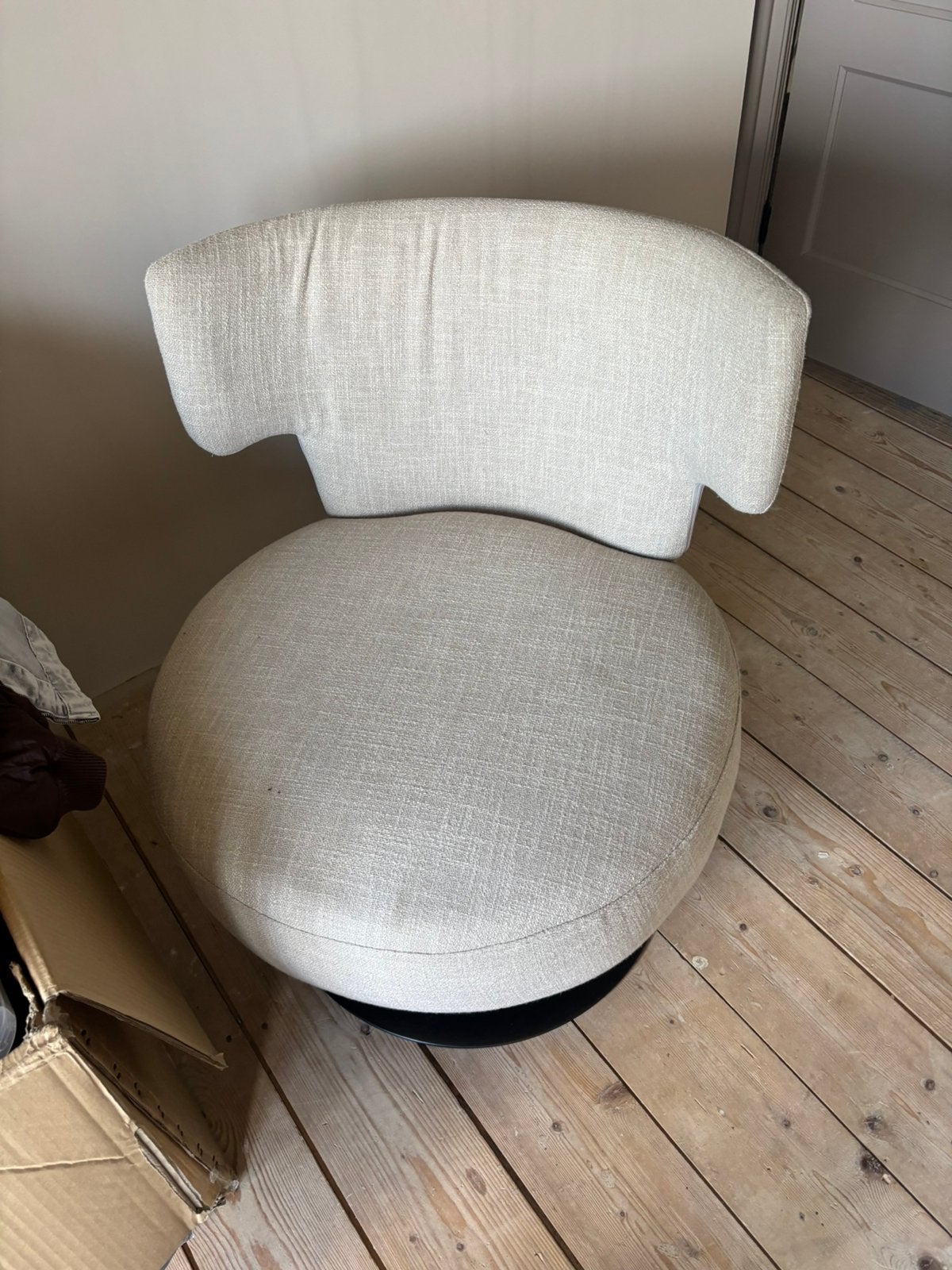 LIVING 24 draaibare fauteuil BEIGE, Huis en Inrichting, Fauteuils, Ophalen, Zo goed als nieuw, 75 tot 100 cm, 50 tot 75 cm