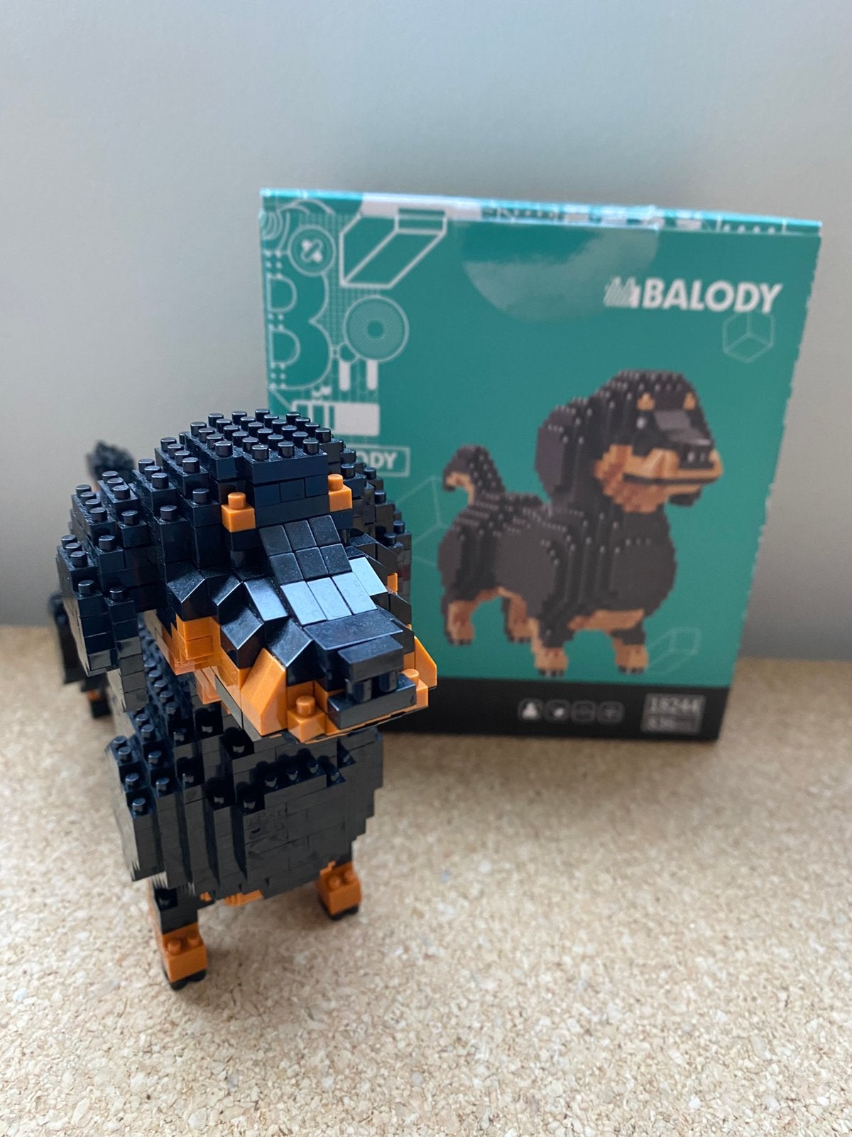 Balody Nano Blocks Teckel Hondje | 836pcs. | 17x13cm, Ophalen of Verzenden, Zo goed als nieuw, Overige merken