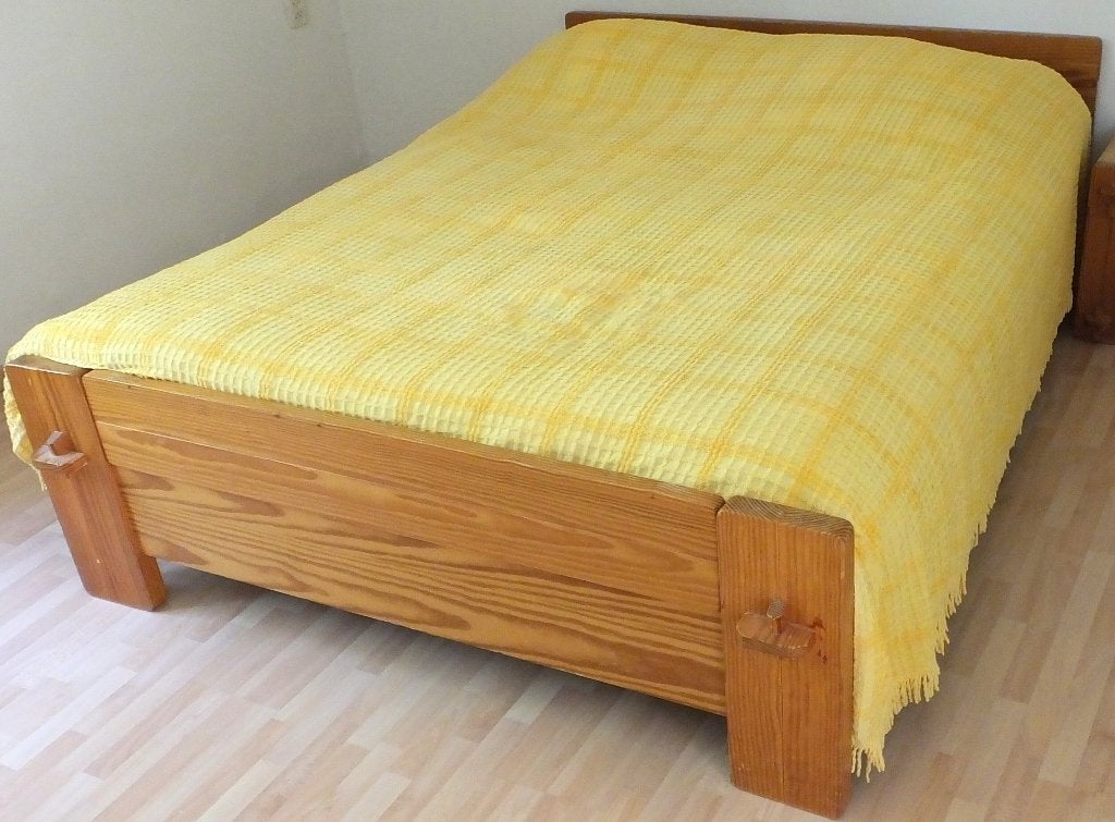 Tweepersoons bed, massief grenen, Huis en Inrichting, Woonaccessoires | Wandplanken en Boekenplanken, Ophalen, Gebruikt