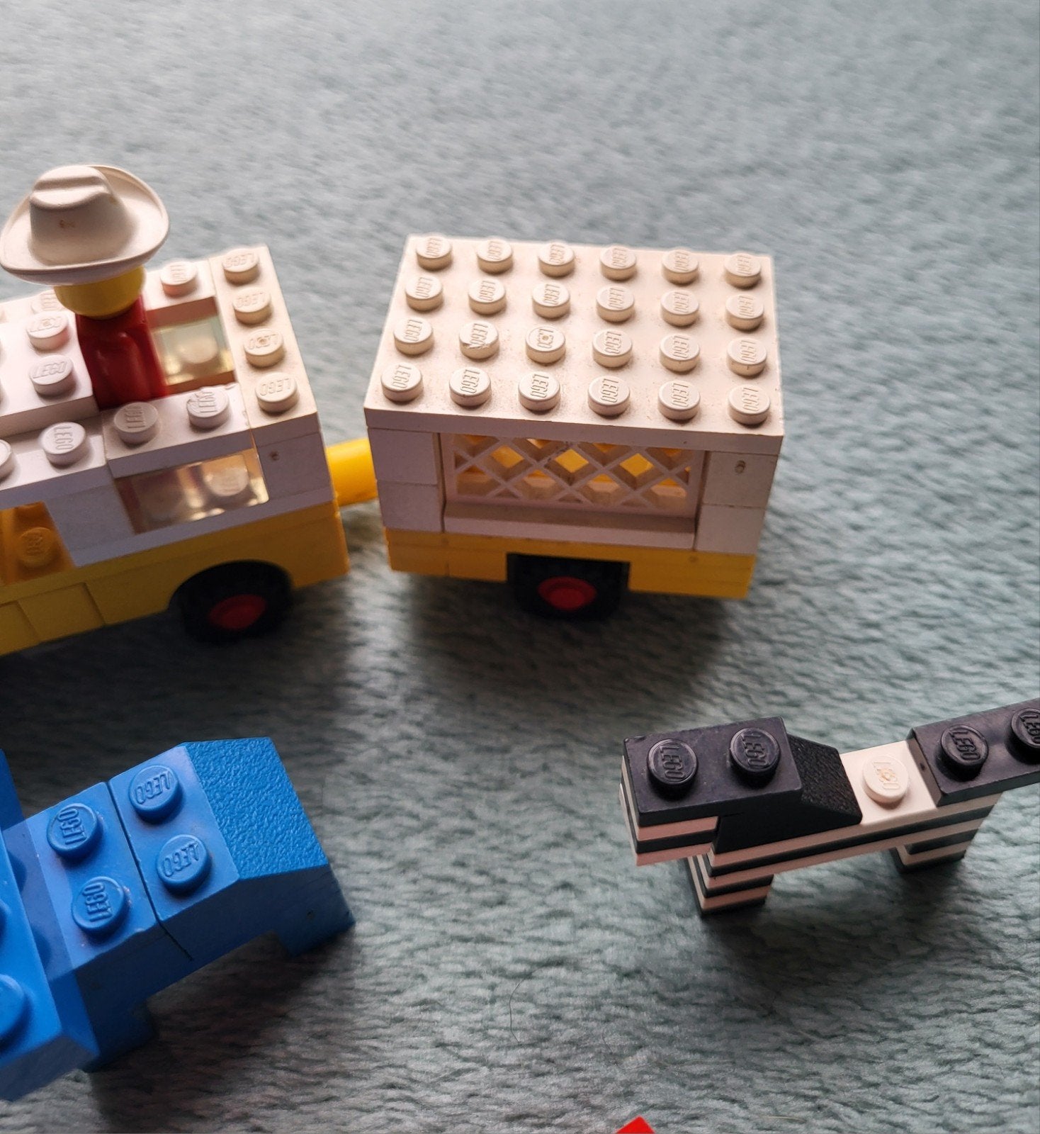 Lego Rangerover / Jeep safari auto + aanhangwagen + dieren., Compleet, Gebruikt, Lego, Ophalen of Verzenden