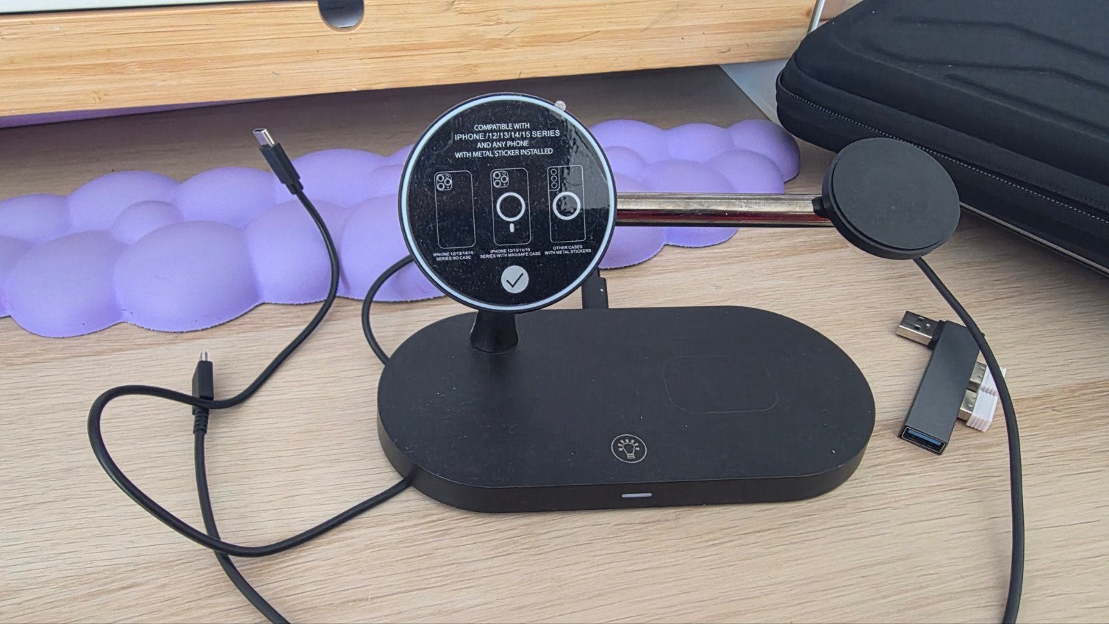 Draadloos Laadstation voor  telefoon oordop etc, Telecommunicatie, Mobiele telefoons | Telefoon-opladers, Universeel, USB-C, Draadloze oplader