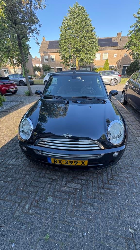 Mini 1.6 16V Cooper Sidewalk Cabrio 2008 Zwart, Auto's, Mini, Voorwielaandrijving, 4 cilinders, Cabriolet, 4 stoelen