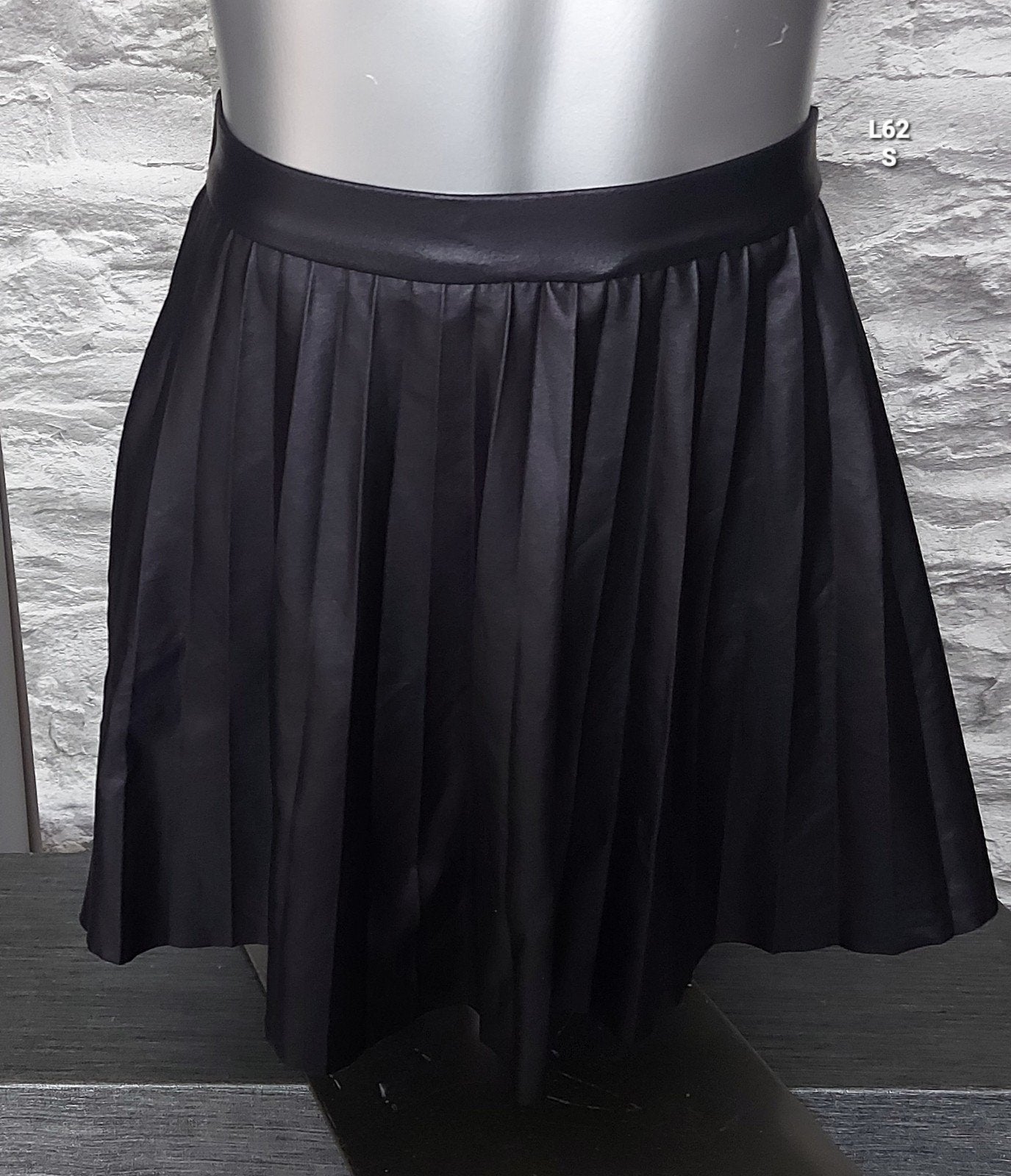 Sexy Zwart geplooid rokje van imitatieleer, Zwart, Ophalen of Verzenden, Maat 36 (S), Boven de knie