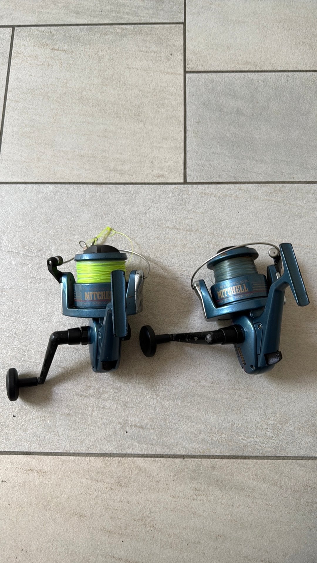 2x Mitchell Orca 80S Super Zee Molen - Vintage Vismolens, Ophalen, Gebruikt, Molen