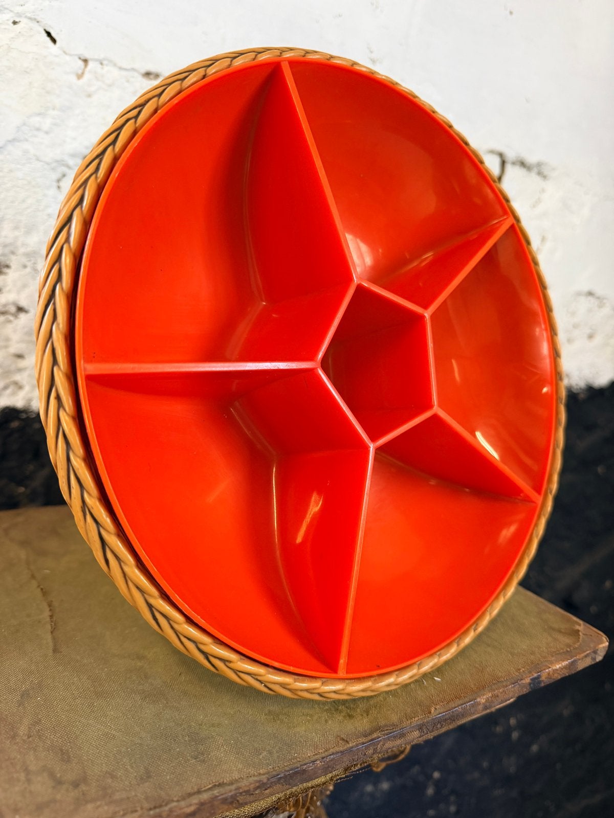Vintage 70’s Emsa schaal vakkenschaal hapjes bruin oranje, Huis en Inrichting, Woonaccessoires | Schalen en Manden, Kunststof
