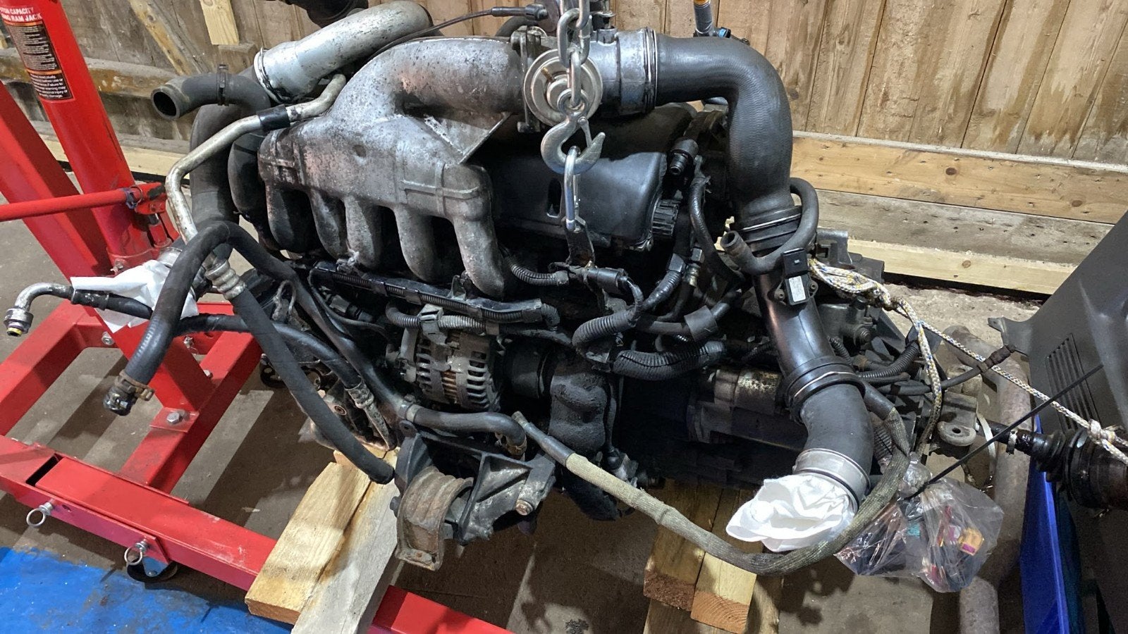 ONDERDELEN VW T5 2.5 TDI AXE 174PK, Ophalen of Verzenden, Gebruikt, Volkswagen