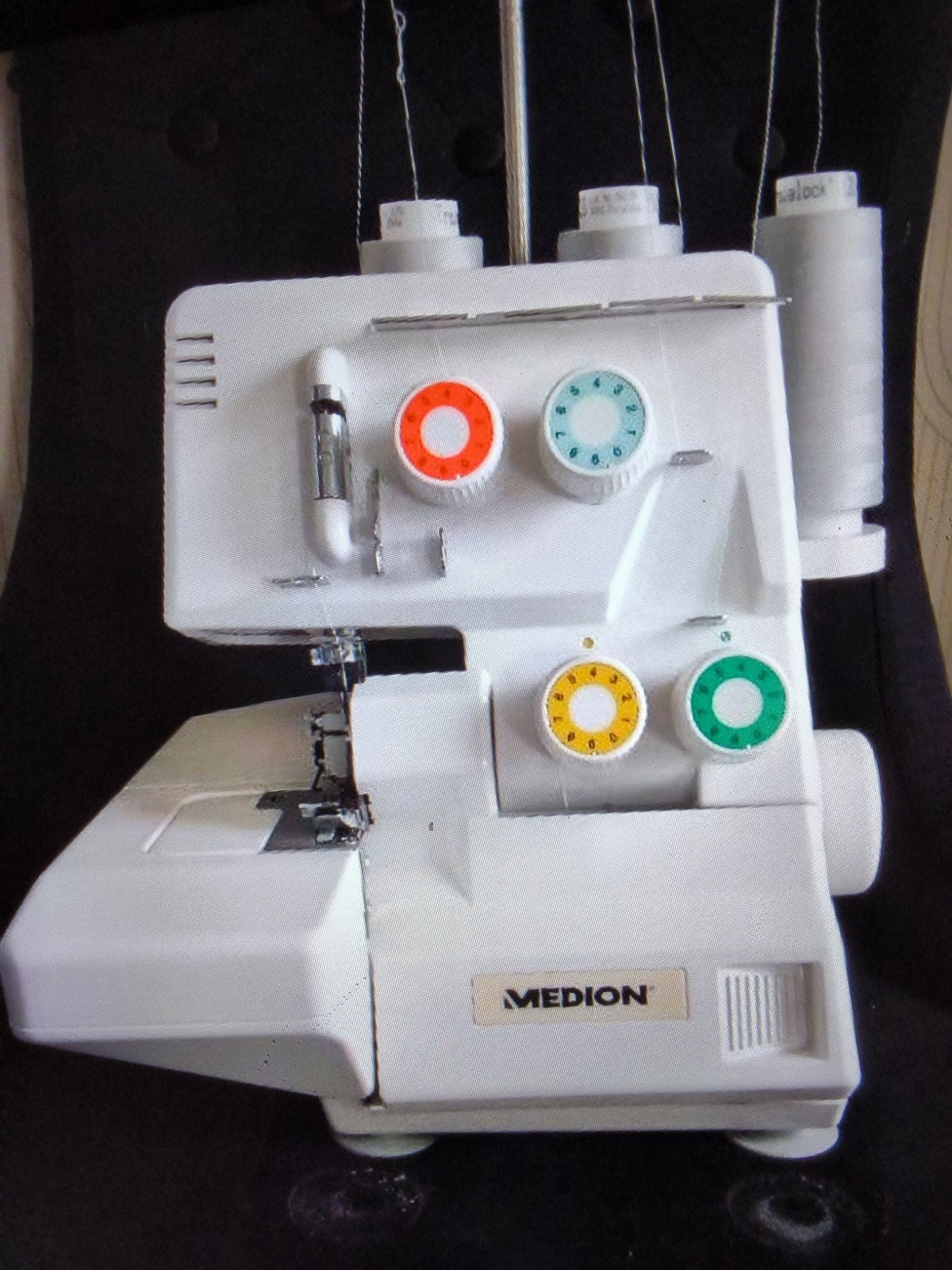 Medion OverLock Naaimachine, Ophalen of Verzenden, Zo goed als nieuw, Lockmachine, Overige merken