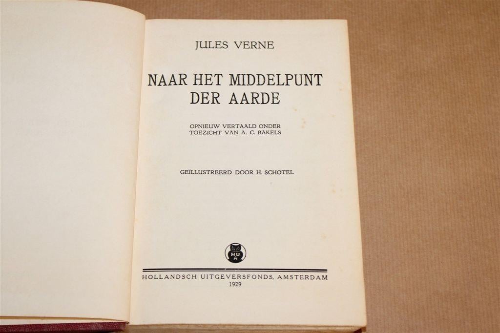 Naar het Middelpunt der Aarde — Jules Verne, Avontuur 1929, Boeken, Ophalen of Verzenden, Gelezen