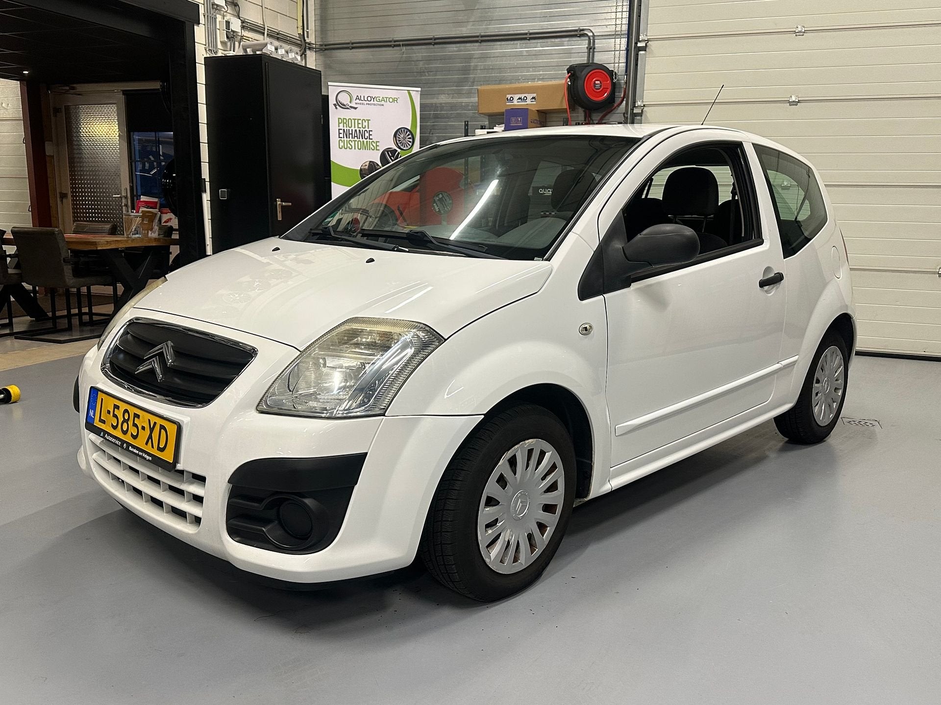 Citroën C2 1.1i 2010 Wit 119k km|Airco|Keurig onderhouden|Nw, 450 kg, 31 €/maand, 4 cilinders, Wit