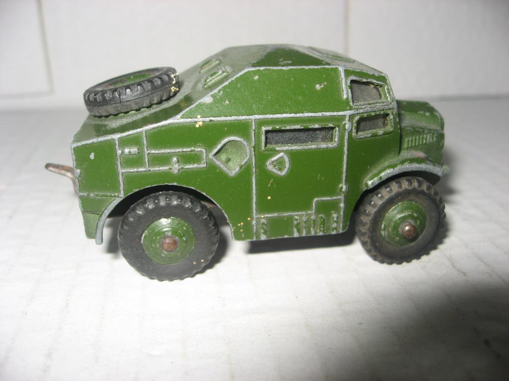 Dinky Toys Army Field Artilery Tractor 688, Ophalen of Verzenden, Gebruikt, Bus of Vrachtwagen, Dinky Toys