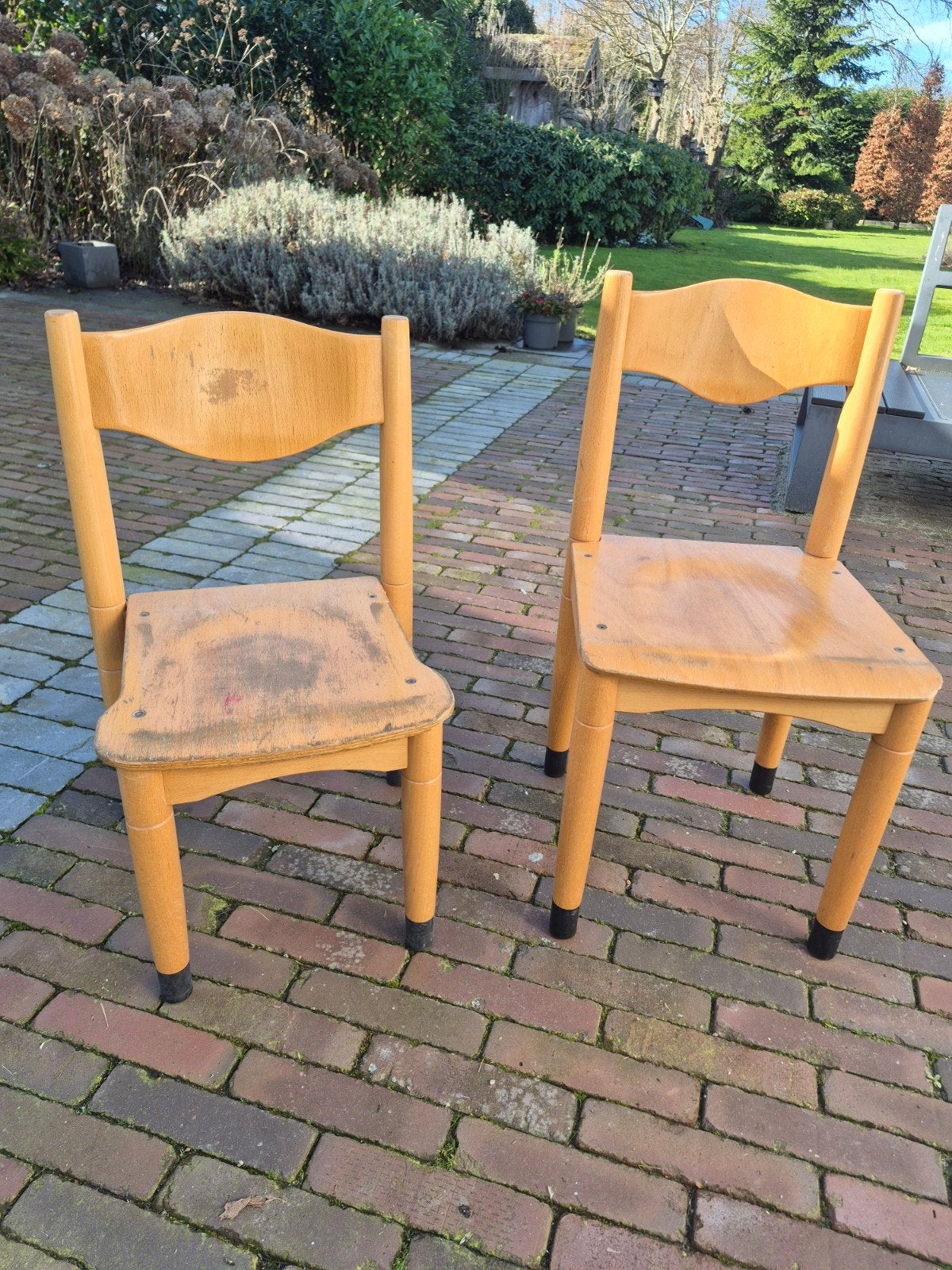Vintage houten kinderstoelen (set van 2), Ophalen