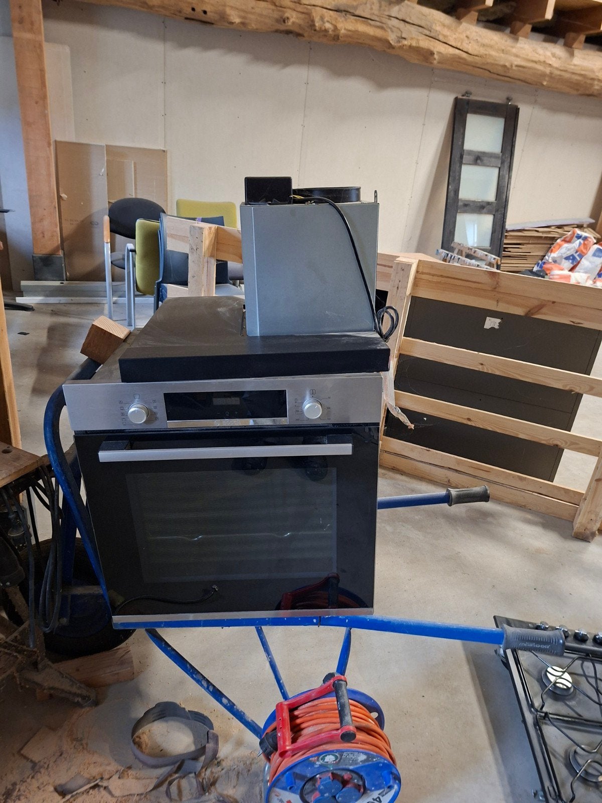 Bosch oven en gasfornuis met afzuigkap, Ophalen, Gebruikt, 4 kookzones, Gas