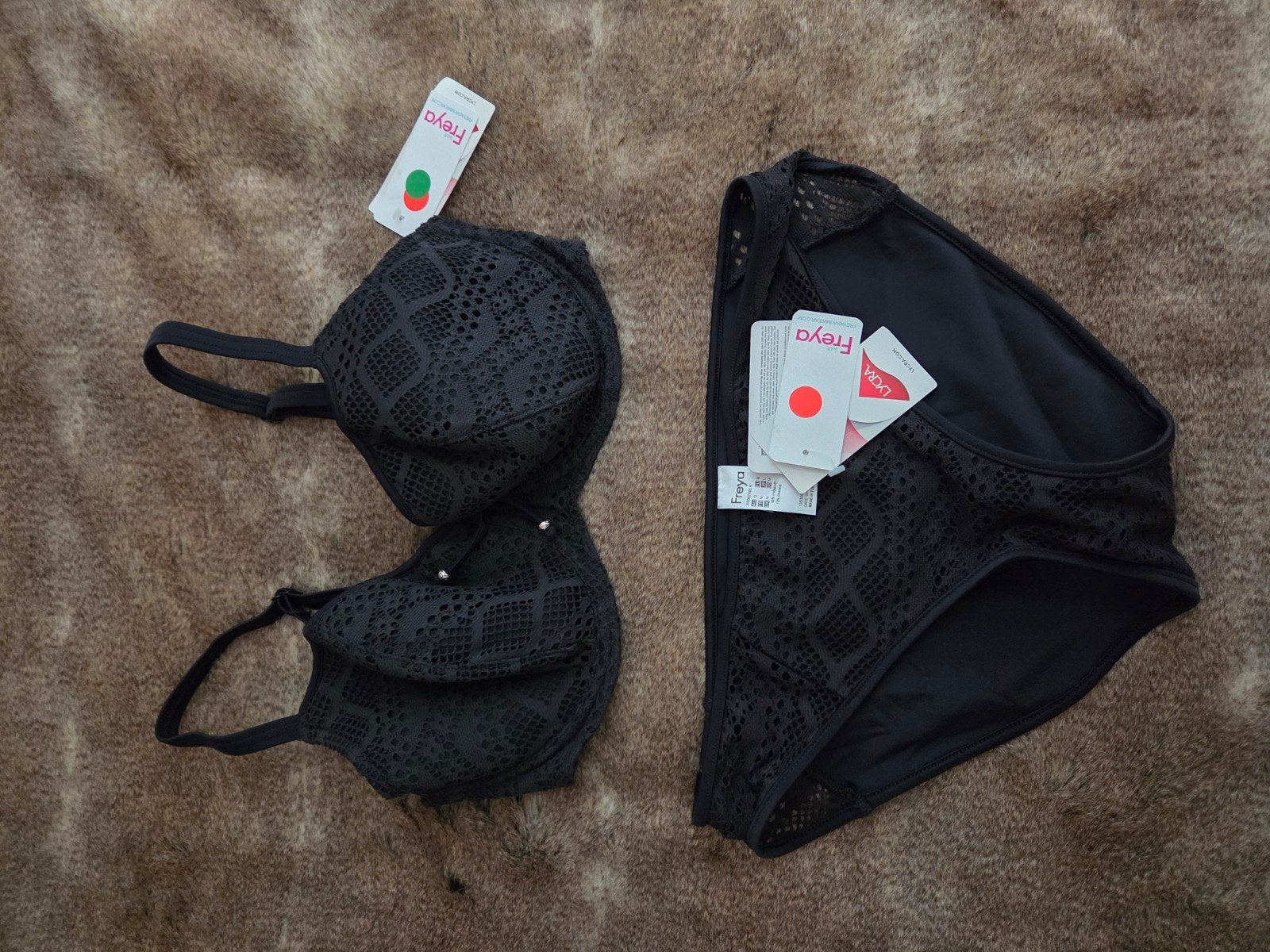 Freya Bikini Set Zwart - Maat 80F en Broekje Maat 40, Kleding | Dames, Badmode en Zwemkleding, Zwart, Zo goed als nieuw, Bikini