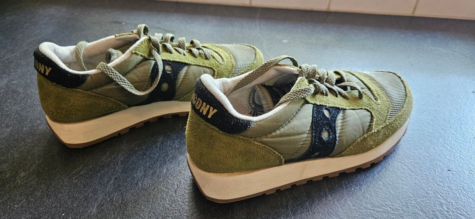 Saucony sneakers - maat 38, Ophalen of Verzenden, Zo goed als nieuw, Groen, Sneakers of Gympen
