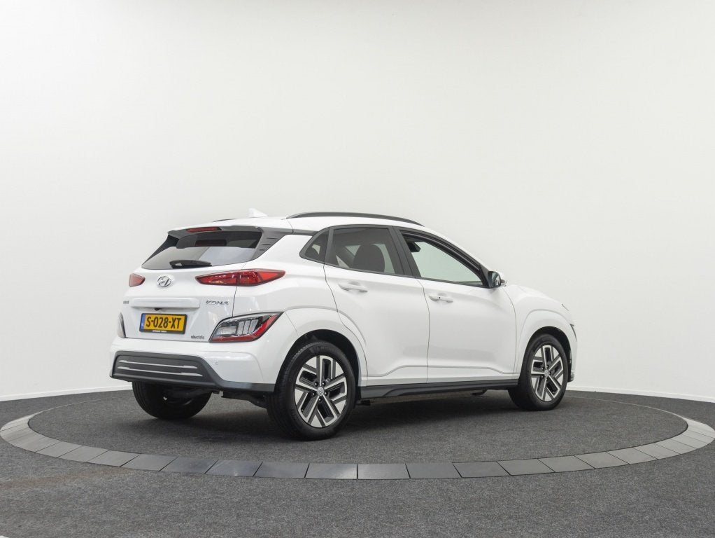 Hyundai KONA EV Fashion 64 kWh | 3-Fase | SOH 100% |Private, Auto's, Hyundai, Gebruikt, Zwart, Wit, Kona