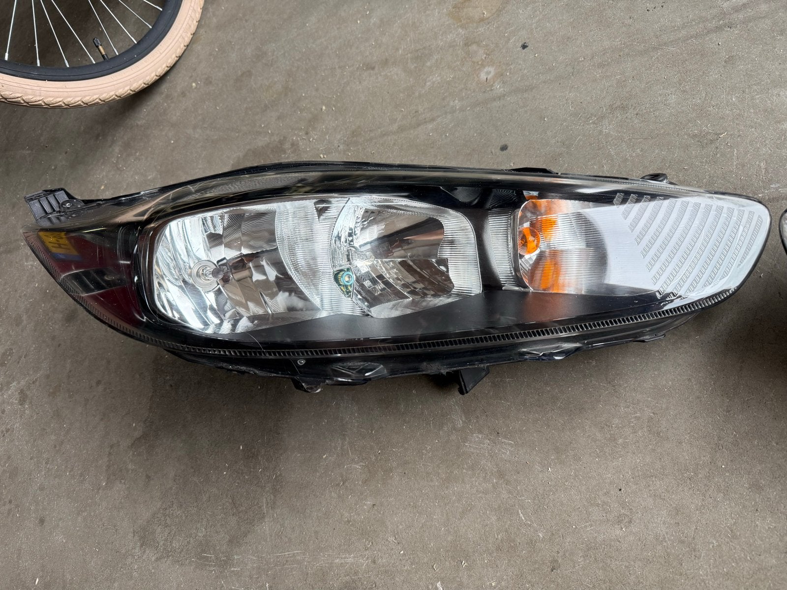 Originele koplampen Ford Fiesta 2013-2017 Links en Rechts, Auto-onderdelen, Ophalen, Gebruikt, Ford