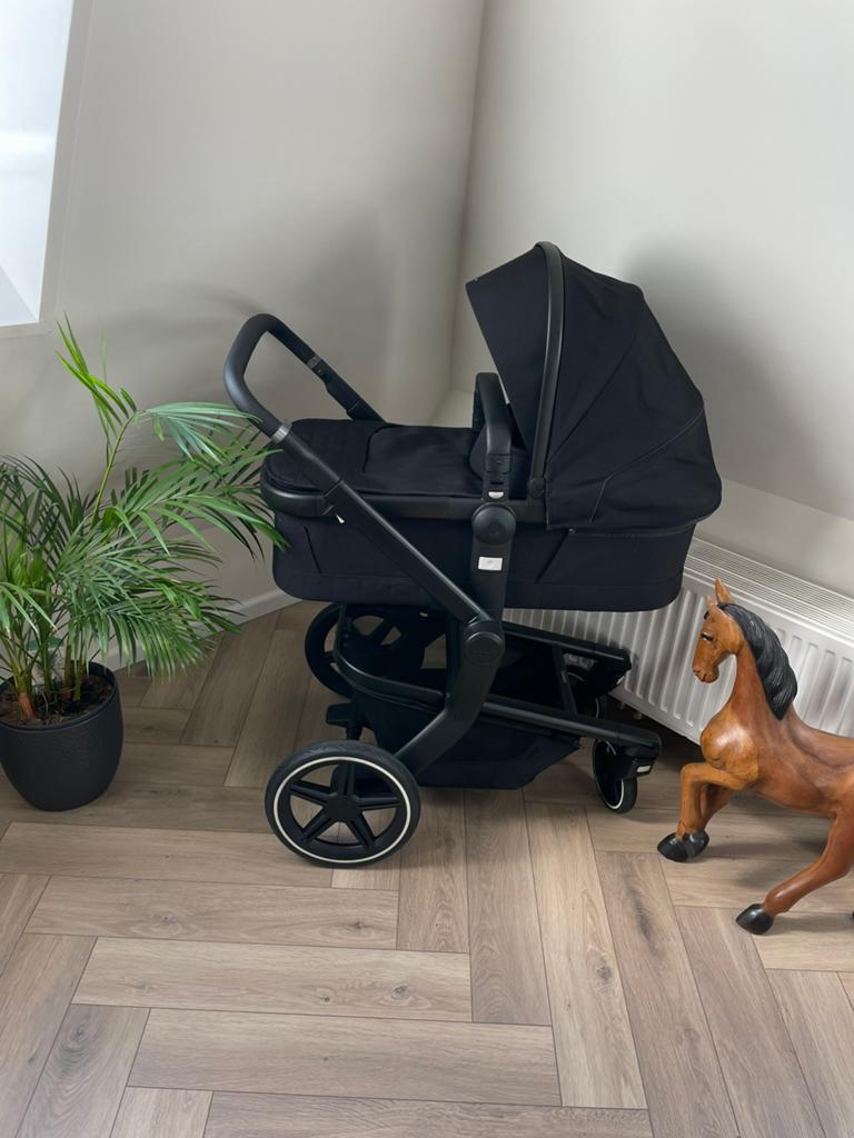 Stoere Joolz Day 5-in-1 space black Zwart, Kinderen en Baby's, Kinderwagens en Combinaties, Ophalen, Zo goed als nieuw