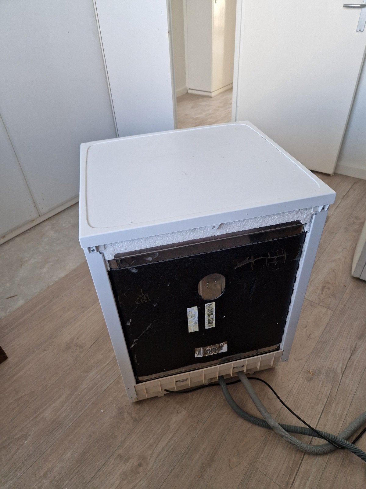Indesit Vaatwasser - Goede staat, wegens verhuizing, Ophalen