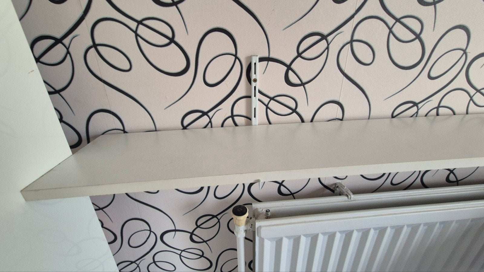 lange witte plank voor maker, Ophalen