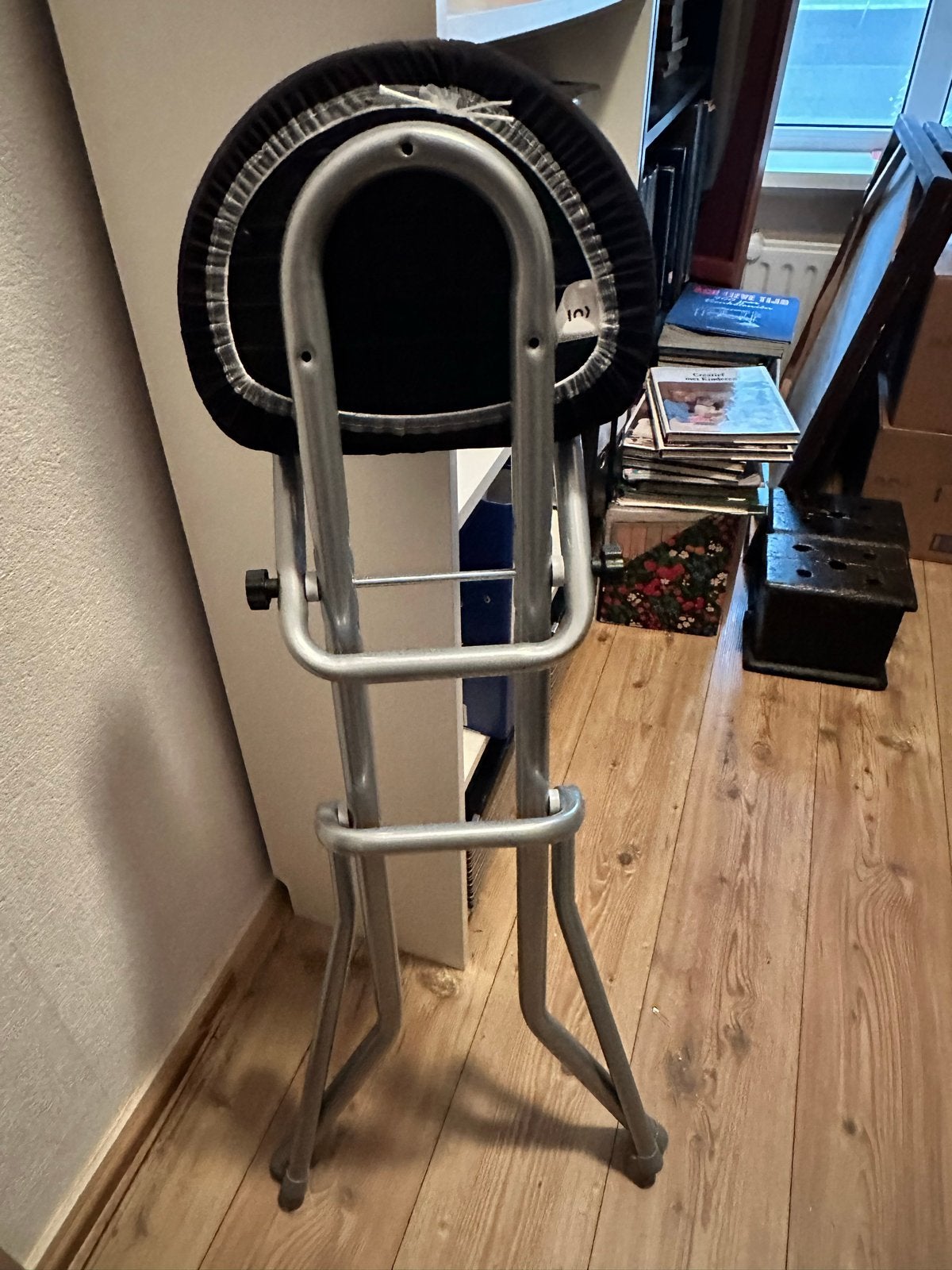 Splinternieuwe Strijkkruk - Ergonomisch en Opvouwbaar, Ophalen, Zwart, Nieuw, Metaal
