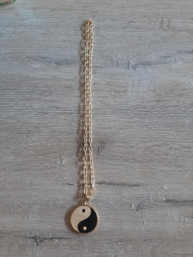 Goudkleurige ketting met Yin Yang hanger nieuw, Sieraden, Tassen en Uiterlijk, Kettingen, Nieuw, Overige materialen, Goud, Met hanger