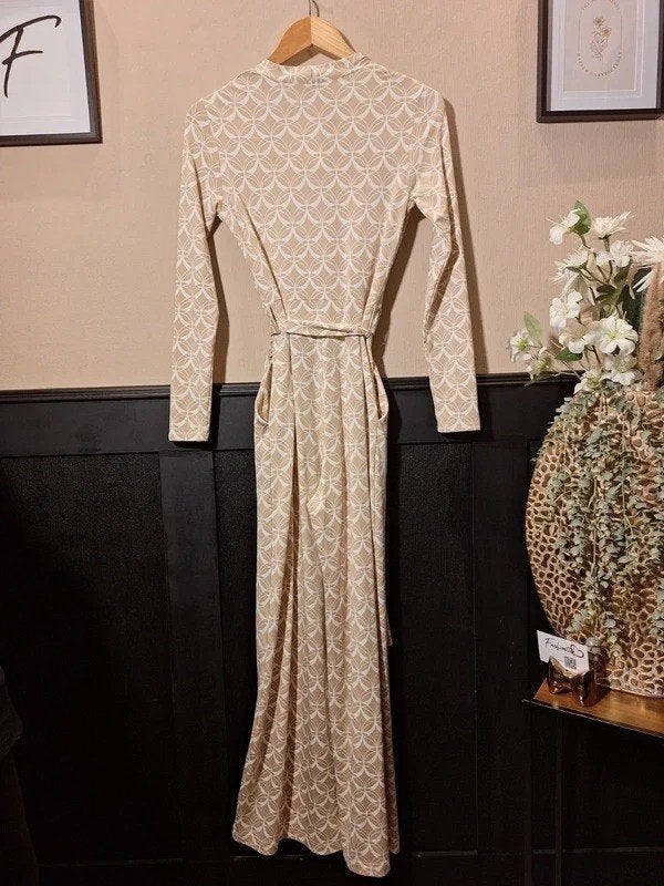 By Swan Jumpsuit | Beige, Wit | S, Fashiontiek, Beige, Ophalen of Verzenden, Zo goed als nieuw