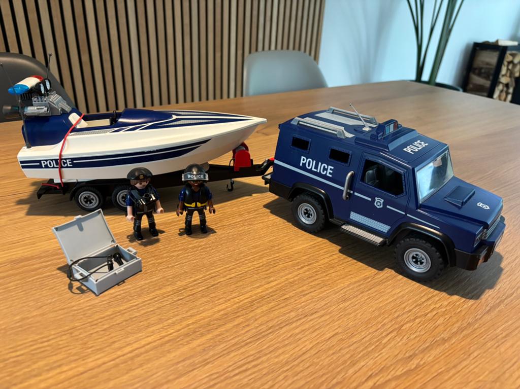 Playmobil Politieset: Pantserwagen & Speedboot, Ophalen of Verzenden, Zo goed als nieuw, Complete set