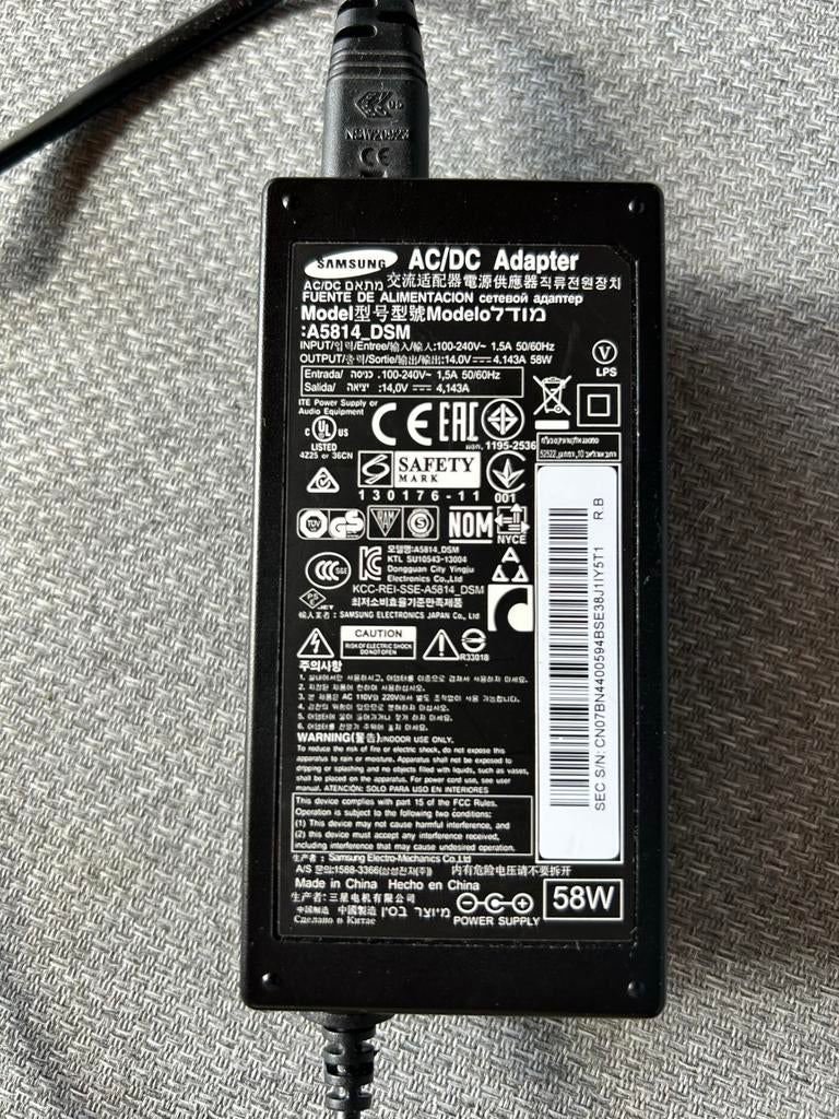 Samsung AC/DC Adapter 14V 58W, Ophalen, Gebruikt