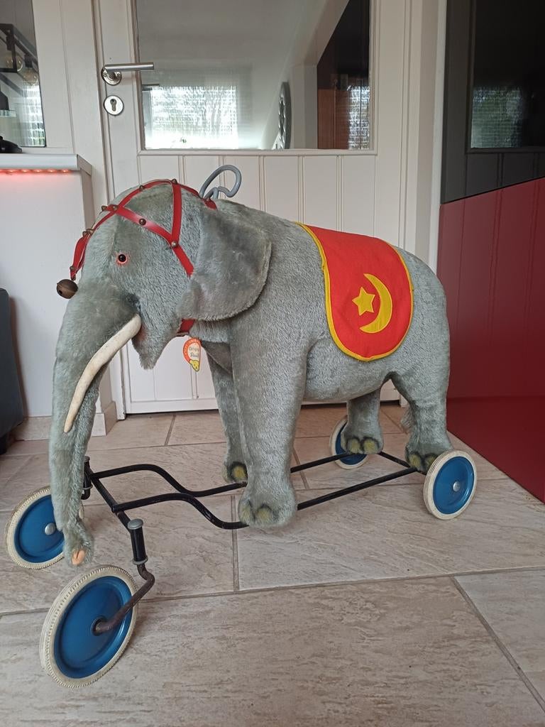 Steiff olifant, Antiek en Kunst, Antiek | Speelgoed, Ophalen