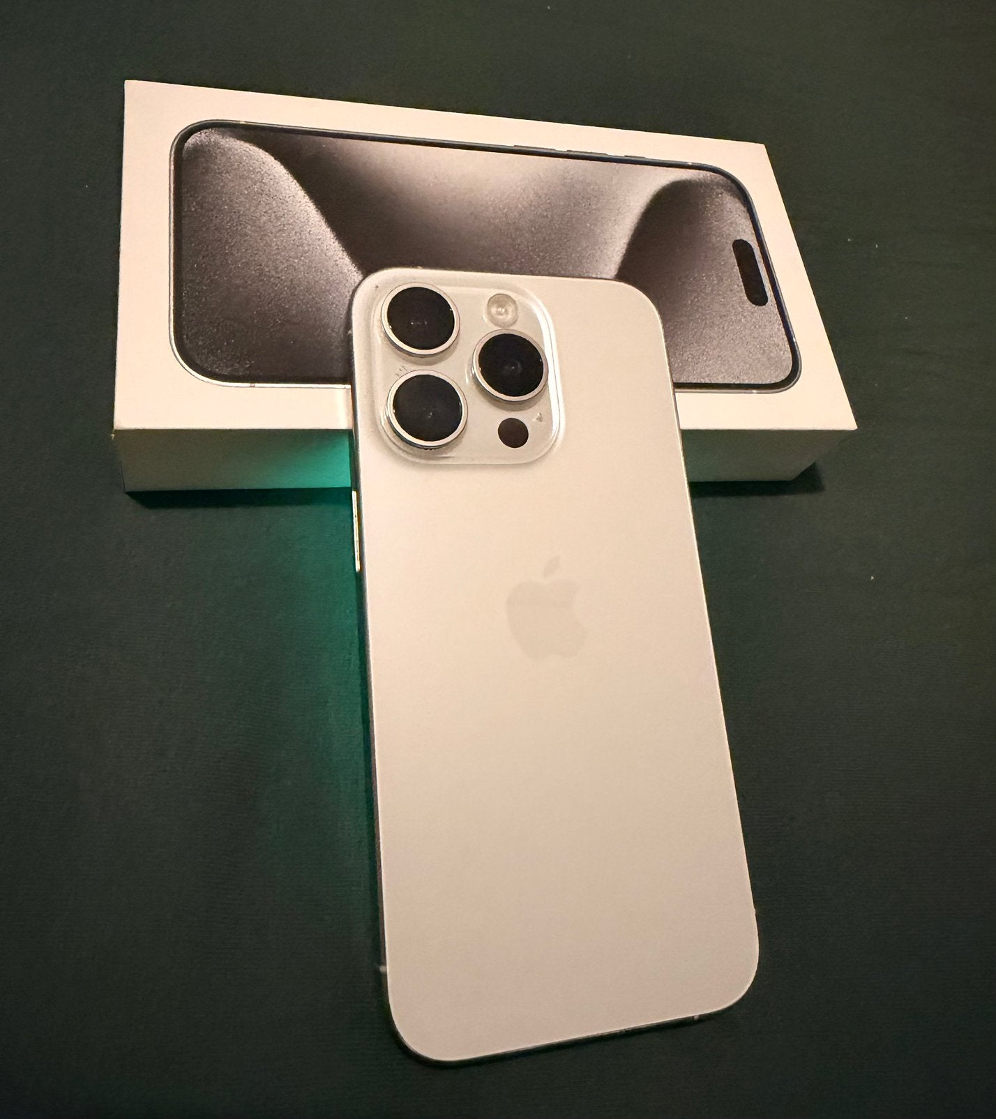 iPhone 15 pro 256GB wit 88% capaciteit 2 jaar oud, Telecommunicatie, Mobiele telefoons | Apple iPhone, 256 GB, Wit, 88 %, Ophalen of Verzenden