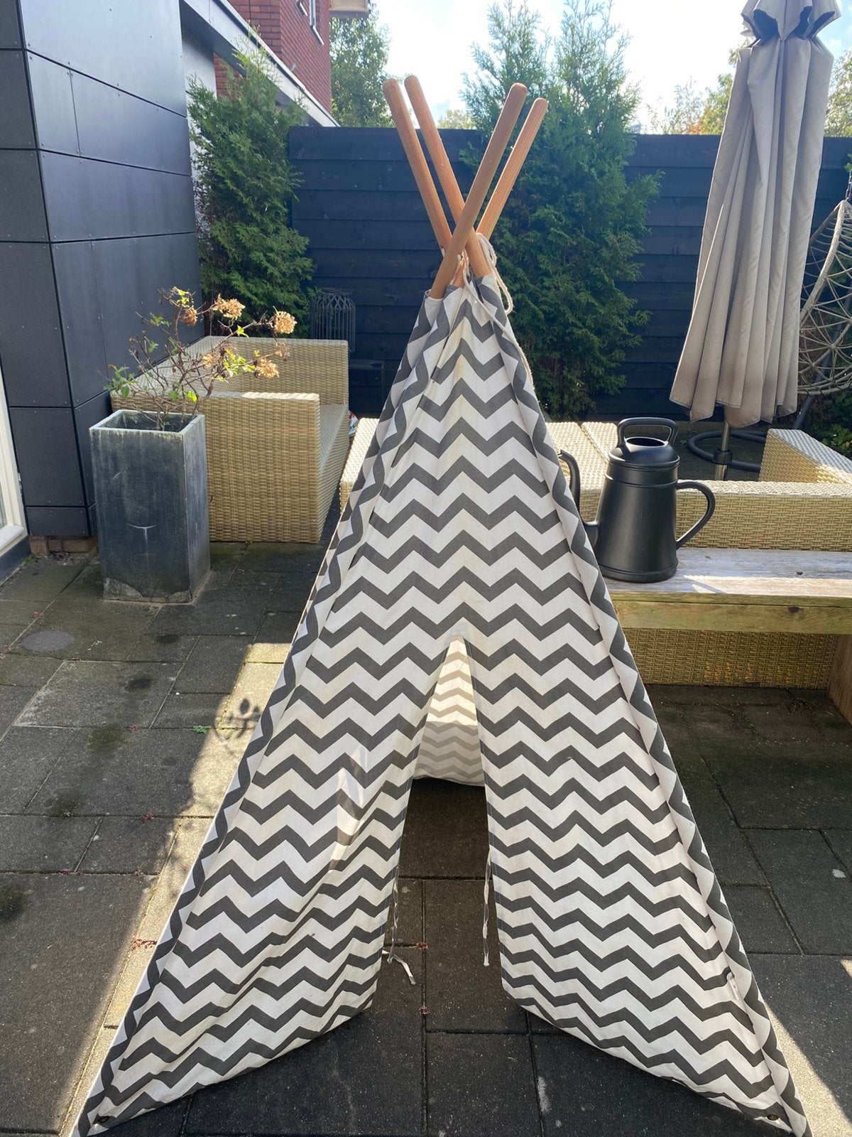 Leuke tipi tent grijs wit, Ophalen, Zo goed als nieuw, Overige materialen