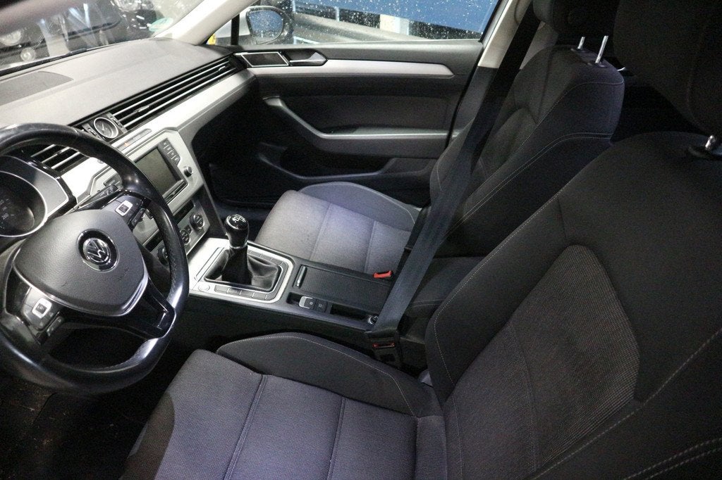 Volkswagen Passat Variant 1.4 TSI ACT Highline / NIEUW MODEL, Auto's, Voorwielaandrijving, Gebruikt, Euro 6, 4 cilinders