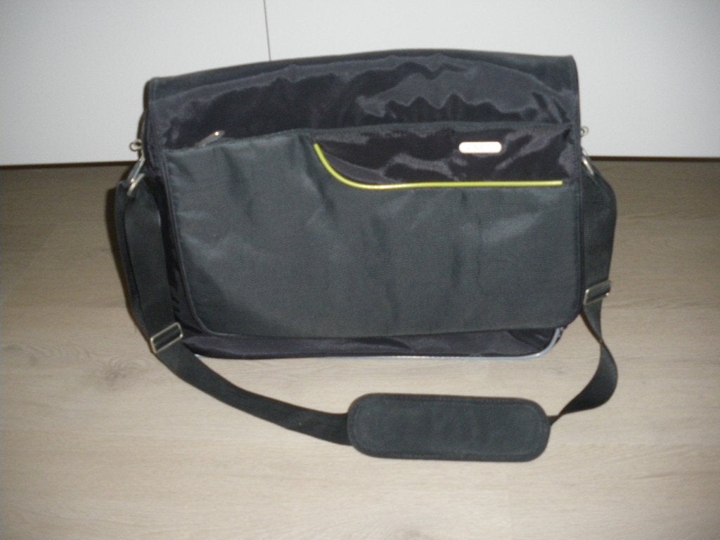 leuke zwarte laptop tas merk acer voor laptops tot 17 inch, Ophalen of Verzenden, 17 inch of meer, Zo goed als nieuw, Aktetas