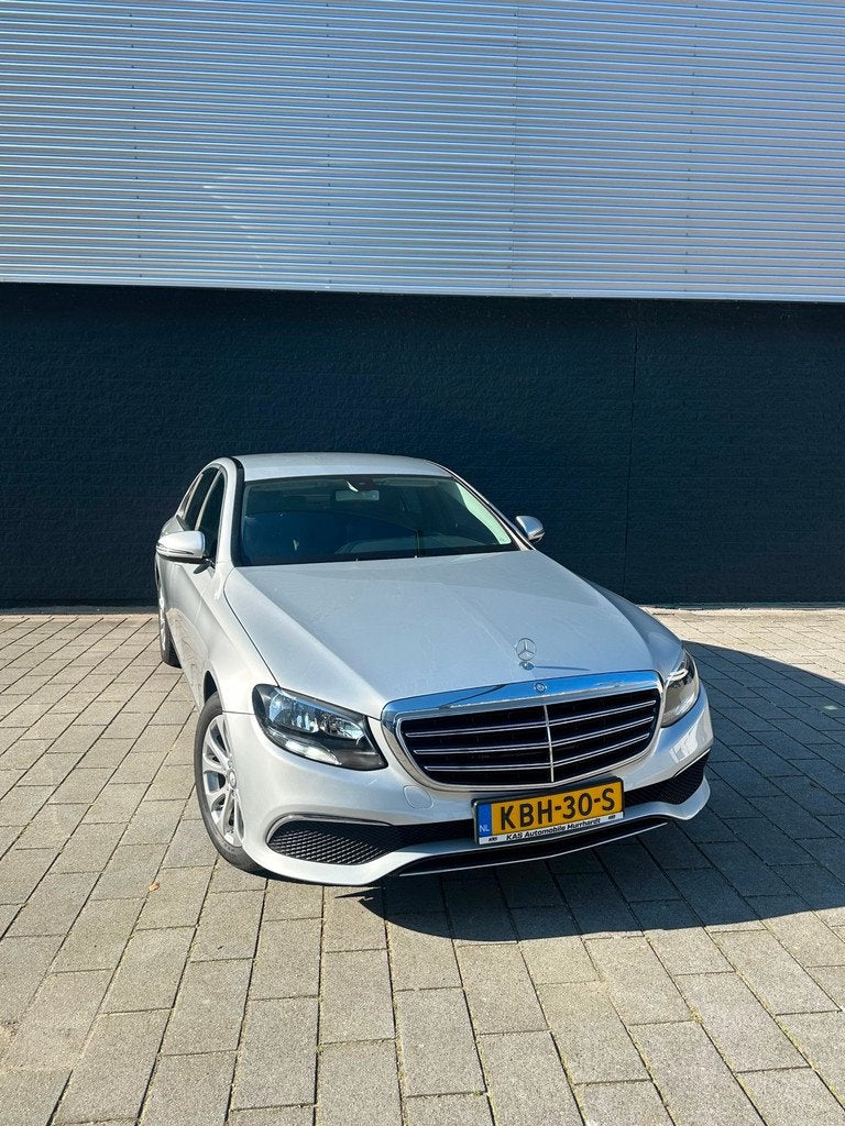 Mercedes-Benz E-klasse 200 Prestige Plus, Auto's, Automaat, Achterwielaandrijving, Gebruikt, Euro 6