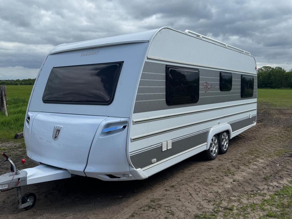 Tabbert Bellini 570 - Luxe Caravan uit 2013 met voortent, Vast bed, Rondzit, Tabbert, Particulier